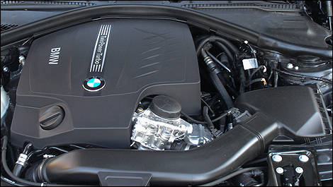 2013 BMW 335i Sport xDrive Sedan engine