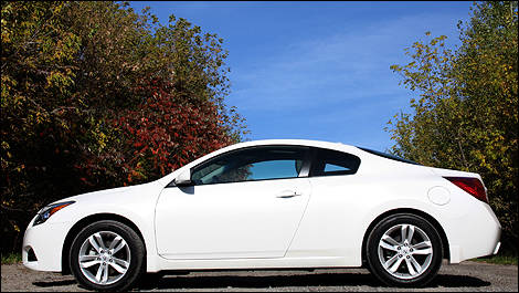 2012 Nissan Altima Coupe 2.5S side view