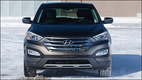 2013 Hyundai Santa Fe front view
