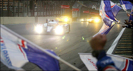 WEC TS030 Hybrid Toyota