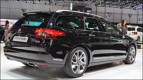 Citroën C5 Tourer vue 3/4 arrière