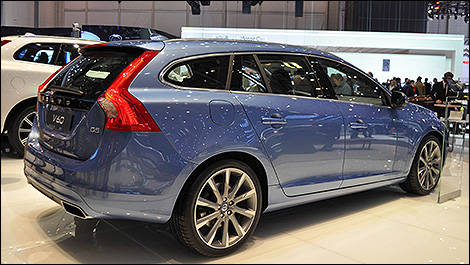 Volvo V60 vue de coté