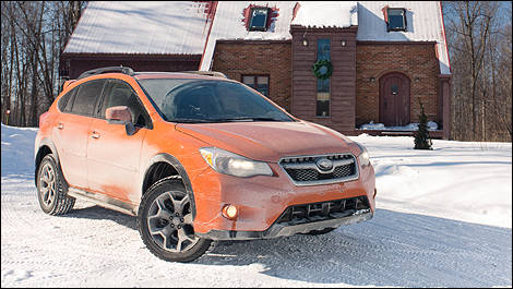2013 Subaru XV Crosstrek front 3/4 view