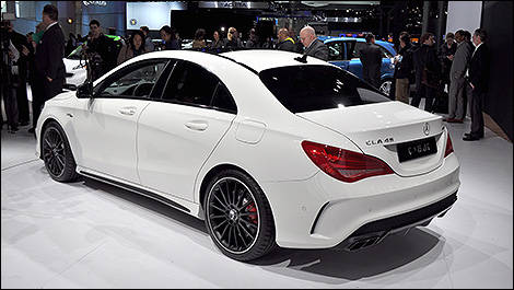 Mercedes-Benz CLA 45 AMG 2014 vue 3/4 arrière