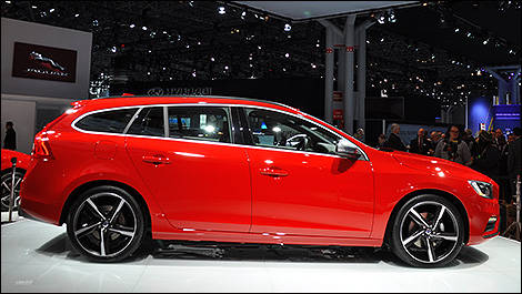 Volvo V60 vue de coté