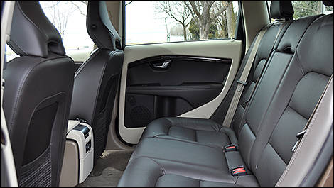 2013 Volvo XC70 T6 AWD inside