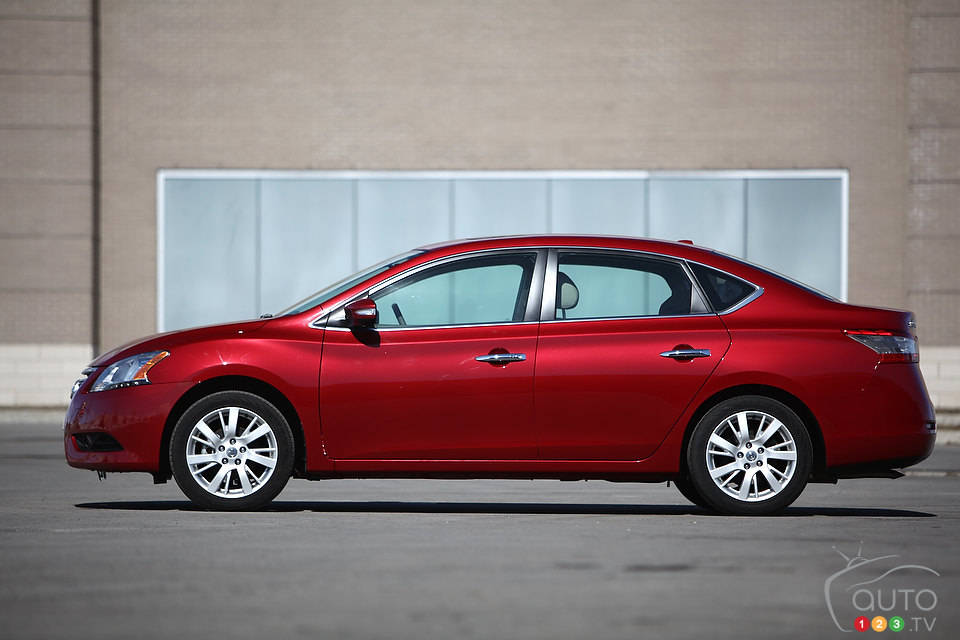 2013 Nissan Sentra 1.8 SV SL | Car News | Auto123 2013 Nissan Sentra 1.8 SV SL | Car News | Auto123