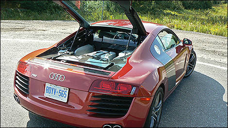 2010 Audi R8 2010 rear 3/4 view