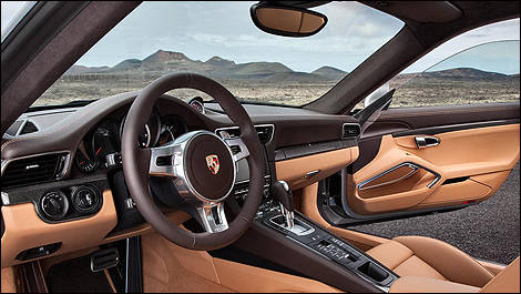 2014 Porsche 911 interior