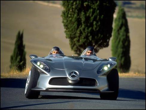 Mercedes-Benz F 400 Carving Concept Vehicle