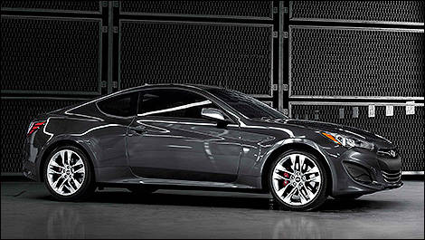 2013 Hyundai Genesis Coupe 2.0T side view