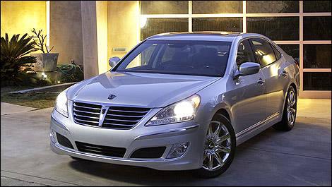 Hyundai Equus 2013 vue 3/4 avant