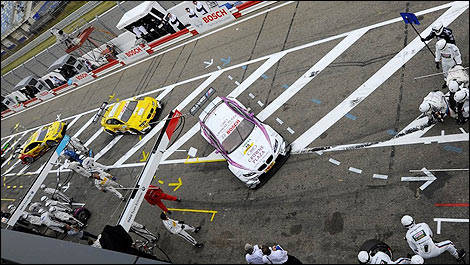 DTM pitlane