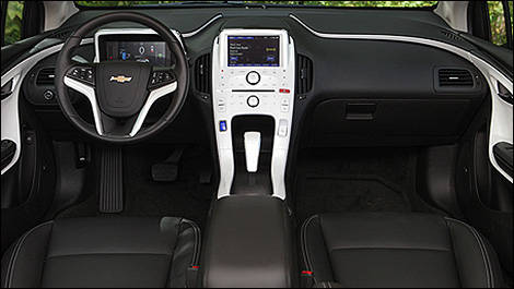 2013 Chevrolet Volt driver's cockpit
