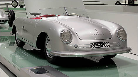 Porsche 356 1947 vue 3/4 avant
