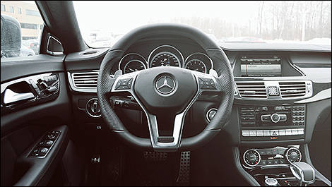 Mercedes-Benz CLS 63 AMG 2014 habitacle