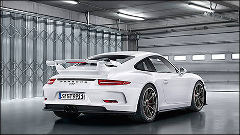 2014 Porsche 911 GT3 rear 3/4 view
