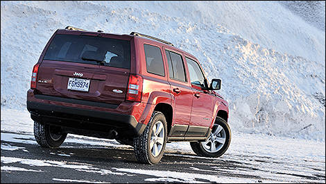 Jeep Patriot 2011 vue 3/4 arrière