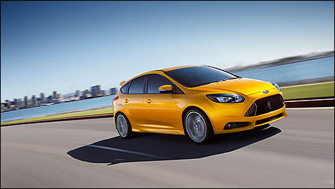 Ford Focus ST 2014 vue 3/4 avant