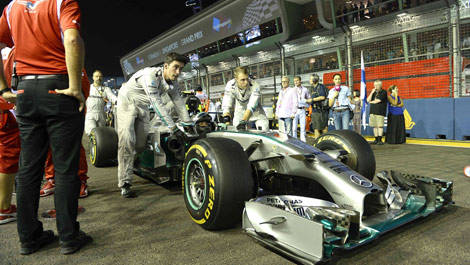 Nico Rosberg Mercedes W05 Singapore