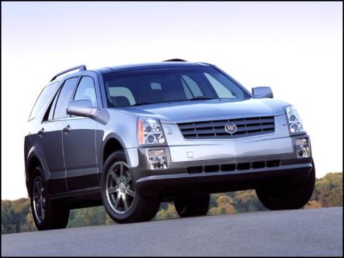 Finalement, un nouvel utilitaire (un de plus) fera son entrée. Appelé SRX, il fera la guerre aux Mercedes ML, BMW X5, Volvo XC90, Lincoln Aviator et autres.