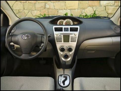 2006 Toyota Yaris Sedan