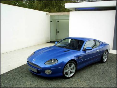 Une nouvelle version de la DB7 arrive cette année. Il s'agit de la DB7 GT dont la puissance est protée à 435 chevaux
