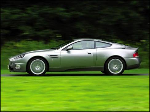 Vedette du dernier film de James Bond, la Vanquish est vendue à 335 000$