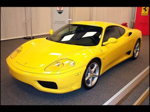 Même si la nouvelle Ferrari F60 n'était pas de la partie, il fait toujours plaisir de renouer avec les belles italiennes, comme en fait foi cette 360 Modena.
