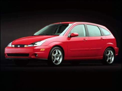 La Ford Focus SVT sera disponible en 2003 en version 5 portes.