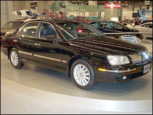 Hyundai nous a présenté la XG 350 2004. Les différences sont cependant très légères.
