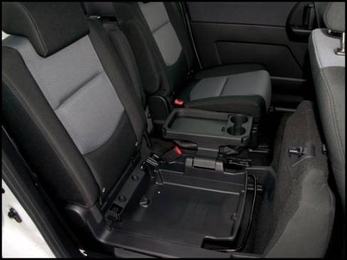 Mazda5 2006 (Photo: Mathieu St-Pierre, Auto123.com)