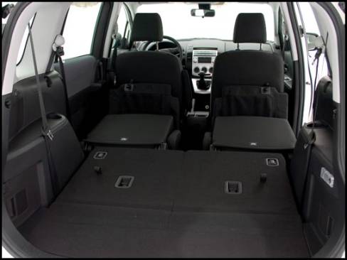 Mazda5 2006 (Photo: Mathieu St-Pierre, Auto123.com)