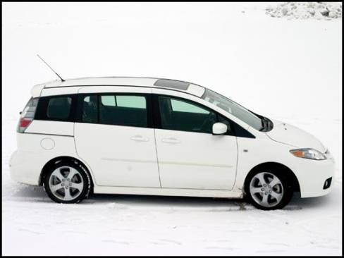 Mazda5 2006 (Photo: Mathieu St-Pierre, Auto123.com)
