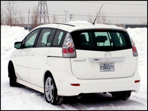 Mazda5 2006 (Photo: Mathieu St-Pierre, Auto123.com)