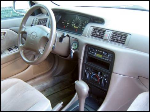 1998 Toyota Camry (Photo: Mathieu St-Pierre, Auto123.com)