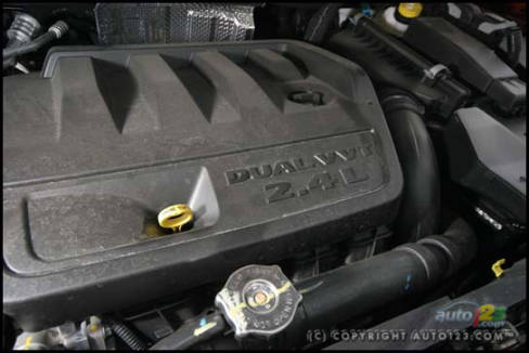 2007 Dodge Caliber R/T AWD (Photo: Philippe Champoux, Auto123.com)