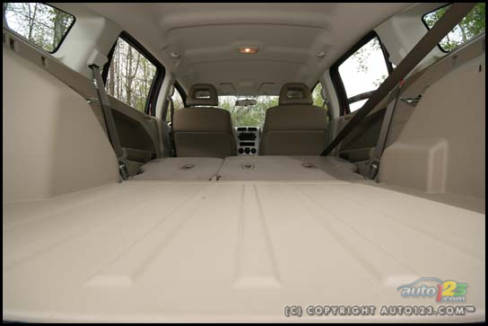 2007 Dodge Caliber SE (Photo: Philippe Champoux, Auto123.com)