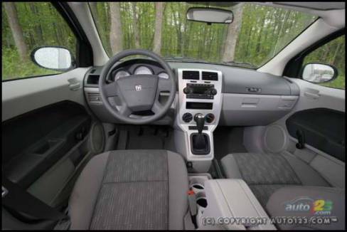 2007 Dodge Caliber SE (Photo: Philippe Champoux, Auto123.com)