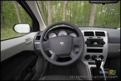 2007 Dodge Caliber SE (Photo: Philippe Champoux, Auto123.com)