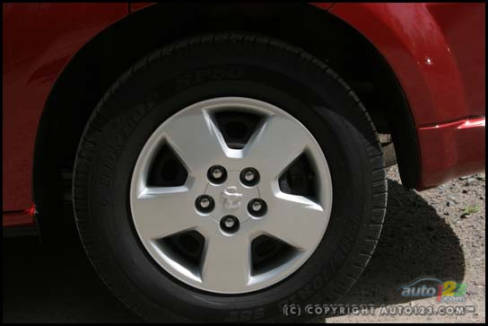 2007 Dodge Caliber SE (Photo: Philippe Champoux, Auto123.com)
