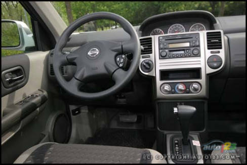 2006 Nissan X-Trail (Photo: Philippe Champoux, Auto123.com)