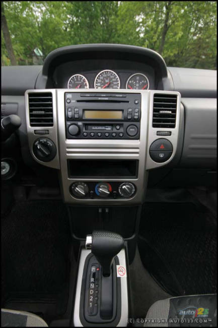 2006 Nissan X-Trail (Photo: Philippe Champoux, Auto123.com)
