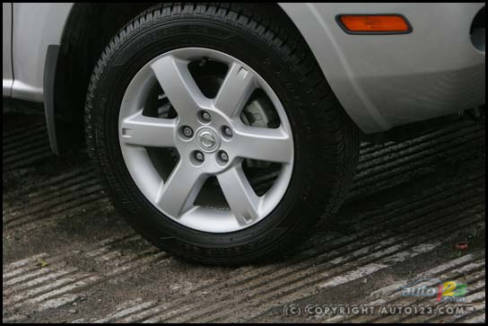 Nissan X-Trail 2006 (Photo: Philippe Champoux, Auto123.com)