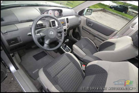 Nissan X-Trail 2006 (Photo: Philippe Champoux, Auto123.com)