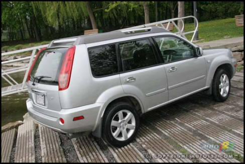 Nissan X-Trail 2006 (Photo: Philippe Champoux, Auto123.com)