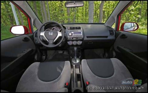 2006 Honda Fit (Photo: Philippe Champoux)