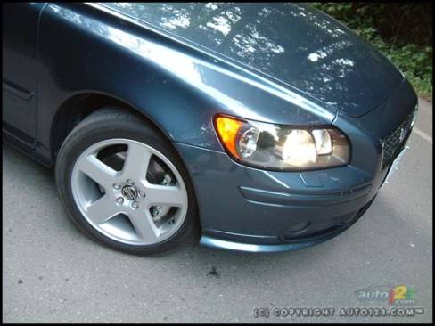2006 Volvo V50 T5 (Photo: Rob Rothwell, Auto123.com)