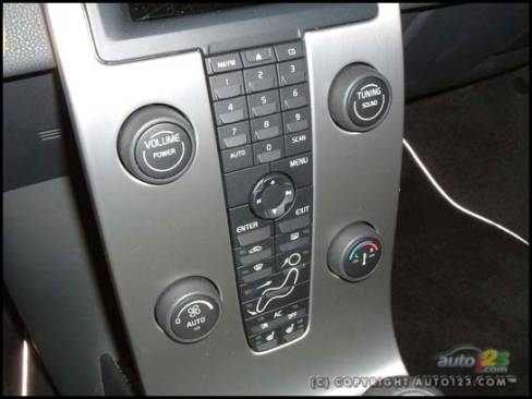 2006 Volvo V50 T5 (Photo: Rob Rothwell, Auto123.com)