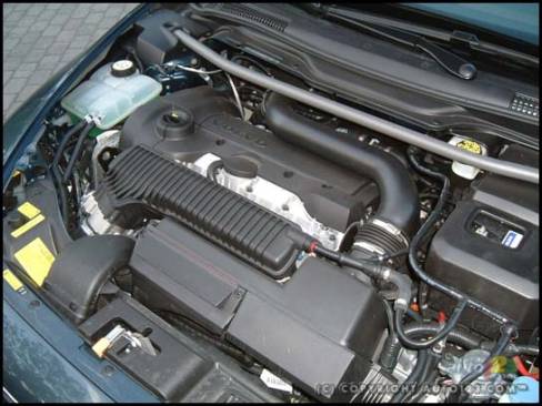 2006 Volvo V50 T5 (Photo: Rob Rothwell, Auto123.com)